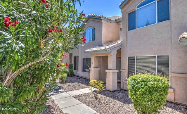 MLS: 6230256 Condo For Sale