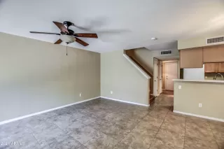 Photo #2: 6230256 Listing