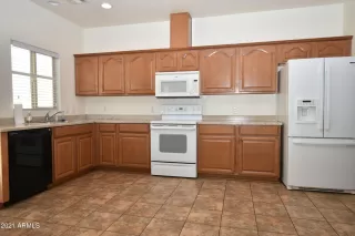 Photo #4: 6230275 Listing