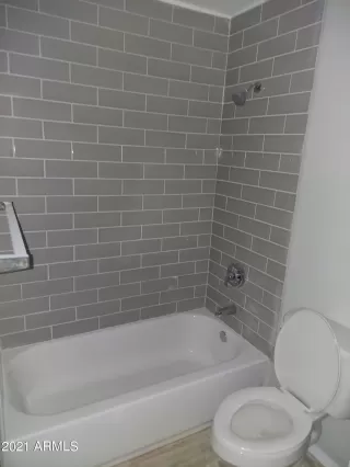 Photo #6: 6230467 Listing