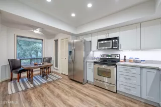 Photo #6: 6230578 Listing