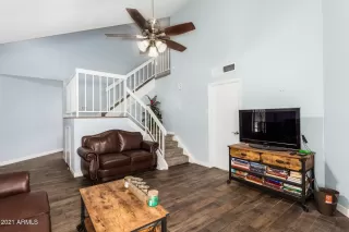 Photo #2: 6230629 Listing