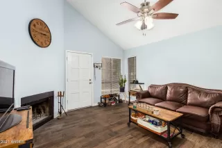 Photo #4: 6230629 Listing