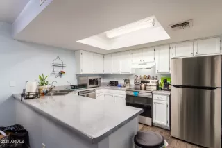 Photo #6: 6230629 Listing