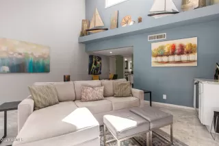 Photo #5: 6230670 Listing