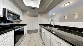 Photo #6: 6230738 Listing