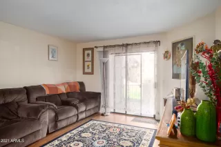 Photo #3: 6230786 Listing