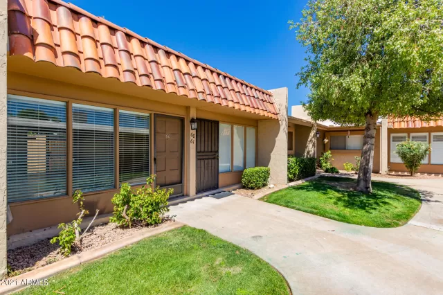 MLS: 6230844 Condo For Sale