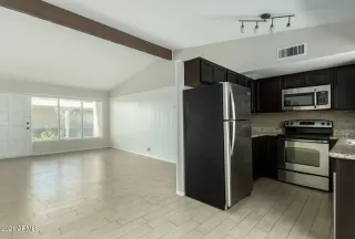 Photo #6: 6230844 Listing