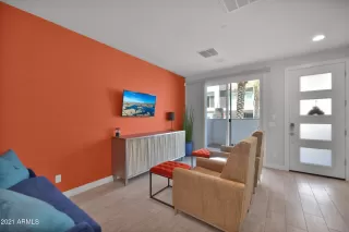 Photo #3: 6230997 Listing