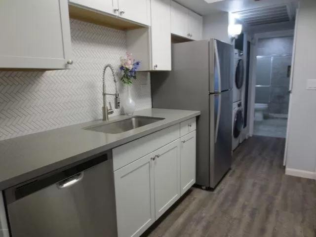 MLS: 6231126 Condo For Sale
