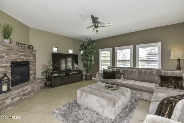 MLS: 6231231 Condo For Sale