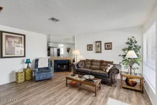 Photo #6: 6231255 Listing 