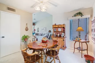 Photo #4: 6231555 Listing