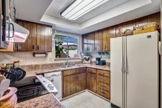 Photo #5: 6231555 Listing