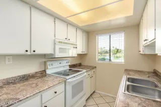 Photo #6: 6231590 Listing