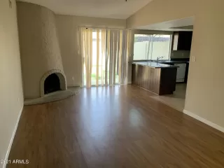 Photo #5: 6231685 Listing