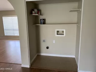 Photo #6: 6231685 Listing