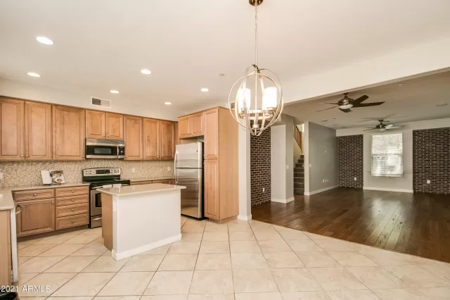 MLS: 6231726 Condo For Sale