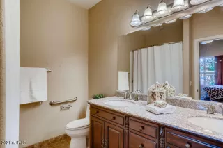 Photo #6: 6231733 Listing