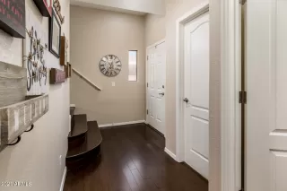 Photo #2: 6231782 Listing