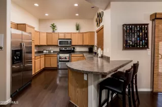 Photo #5: 6231782 Listing