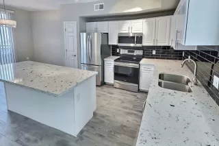 Photo #1: 6231883 Listing