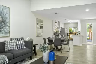Photo #6: 6231982 Listing 
