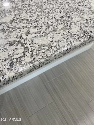 Photo #3: 6231996 Listing