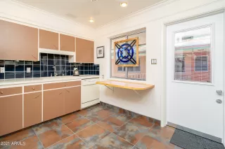 Photo #4: 6232061 Listing