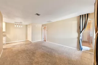 Photo #4: 6232151 Listing