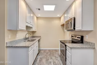 Photo #5: 6232151 Listing