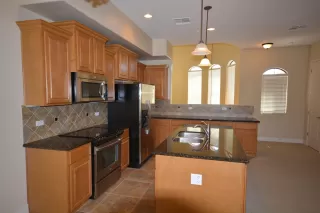 Photo #5: 6232177 Listing 