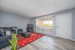 Photo #3: 6232259 Listing 