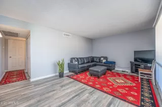 Photo #4: 6232259 Listing 
