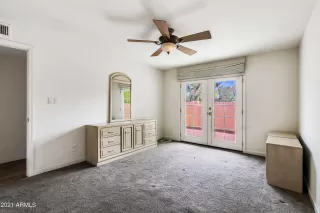 Photo #4: 6232268 Listing