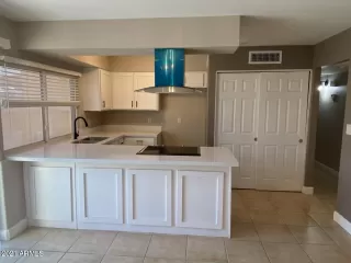 Photo #4: 6232307 Listing 