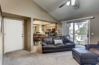 Photo #4: 6232308 Listing