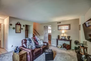 Photo #5: 6232370 Listing 