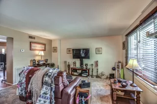 Photo #6: 6232370 Listing 