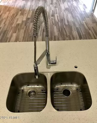 Photo #2: 6232416 Listing