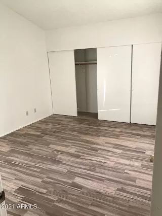 Photo #5: 6232416 Listing