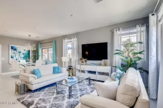 Photo #5: 6232457 Listing