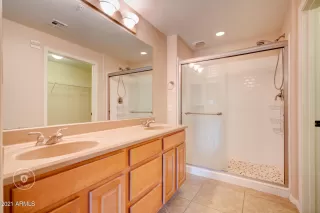 Photo #5: 6232737 Listing