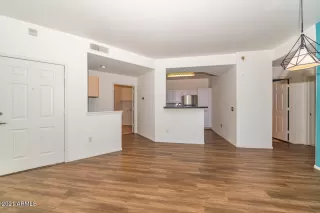 Photo #3: 6232763 Listing 