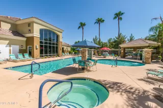 Photo #2: 6232809 Listing