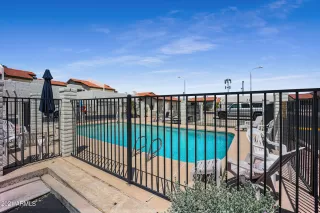 Photo #3: 6232875 Listing