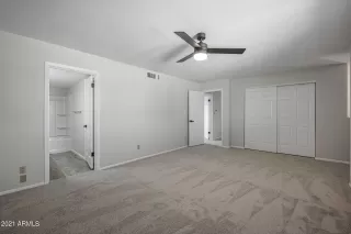 Photo #5: 6232875 Listing