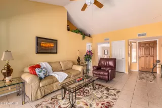 Photo #2: 6232907 Listing 