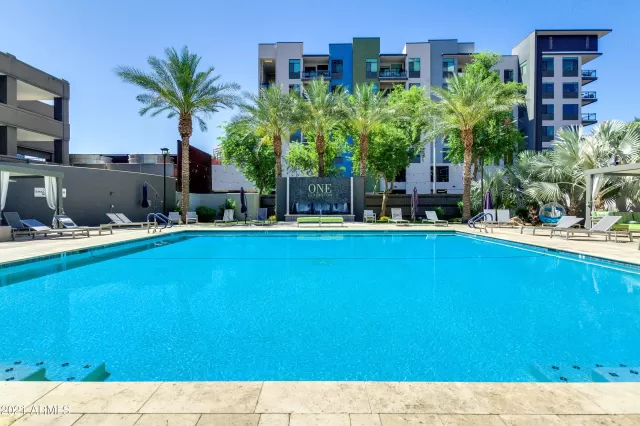 MLS: 6233044 Condo For Sale